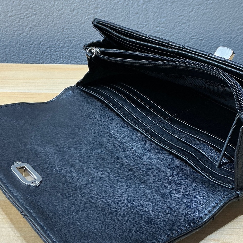 Michal Kors Black Quilted Leather Flap Wallet - Picture 5 of 7